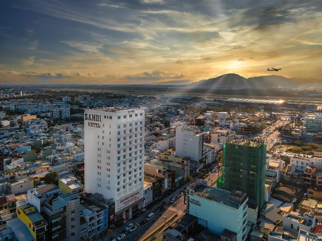  Vị trí trung tâm thành phố Đà Nẵng - Khách sạn 5 sao tốt nhất Đà Nẵng 