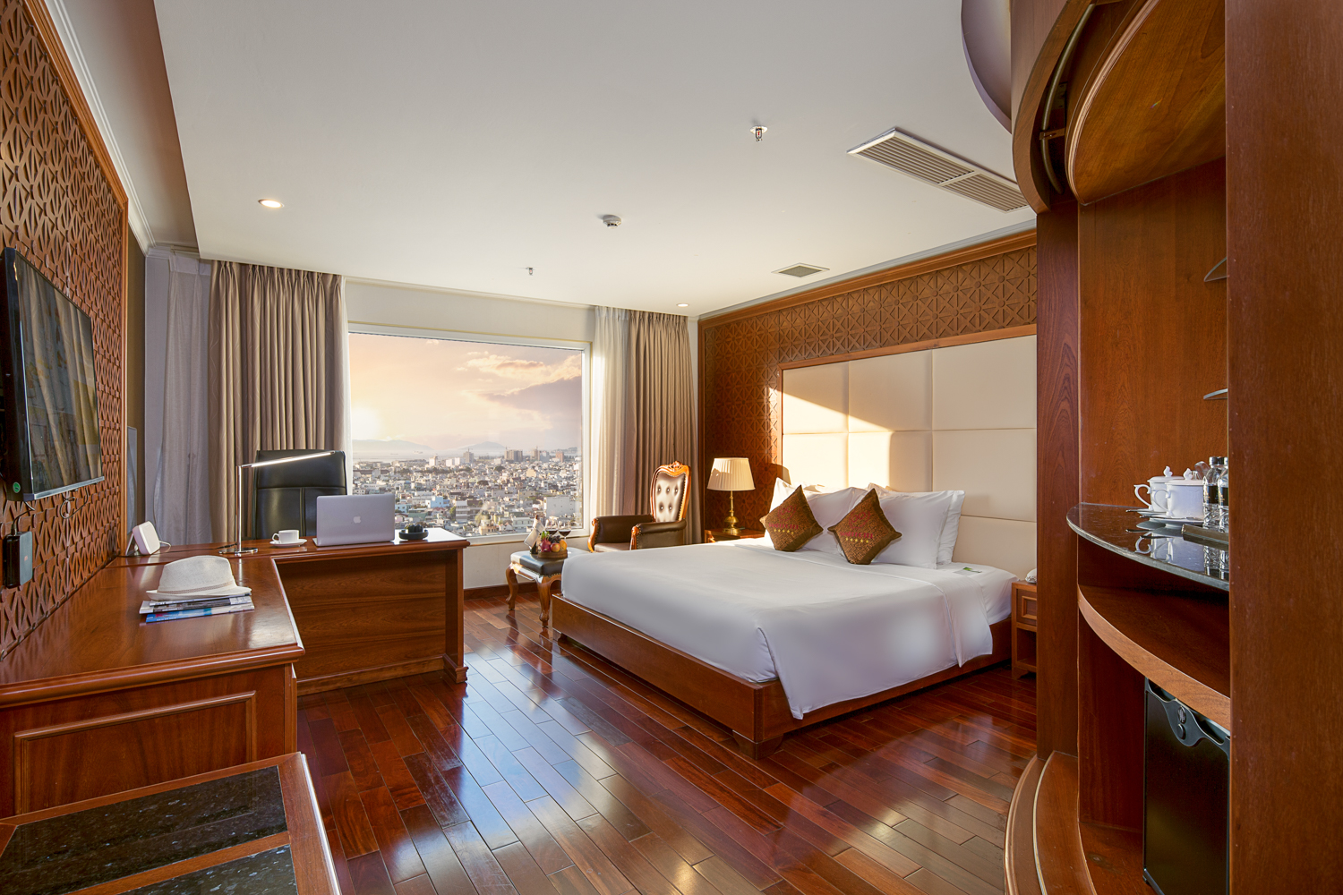 Top 5 khách sạn có dịch vụ đưa đón sân bay Đà Nẵng